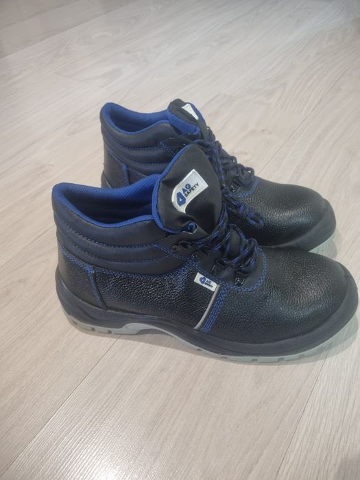 Продам спецобувь