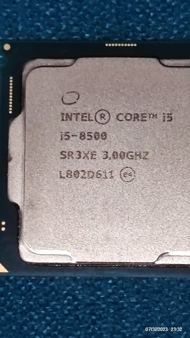 Vand Processor Intel Core i5-8500 CPU  3.00GHz, 3000 Mhz, 6 Core(s).