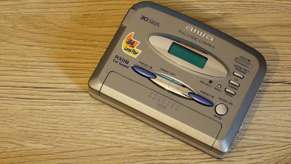 Radio casetofon stereo portabil AIWA HS-RX118 - functional