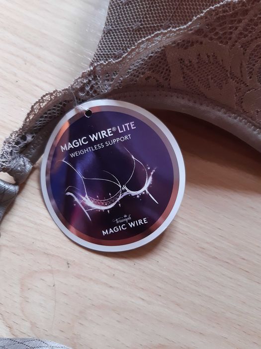 Сутиен Triumph, чисто нов размер- 80D