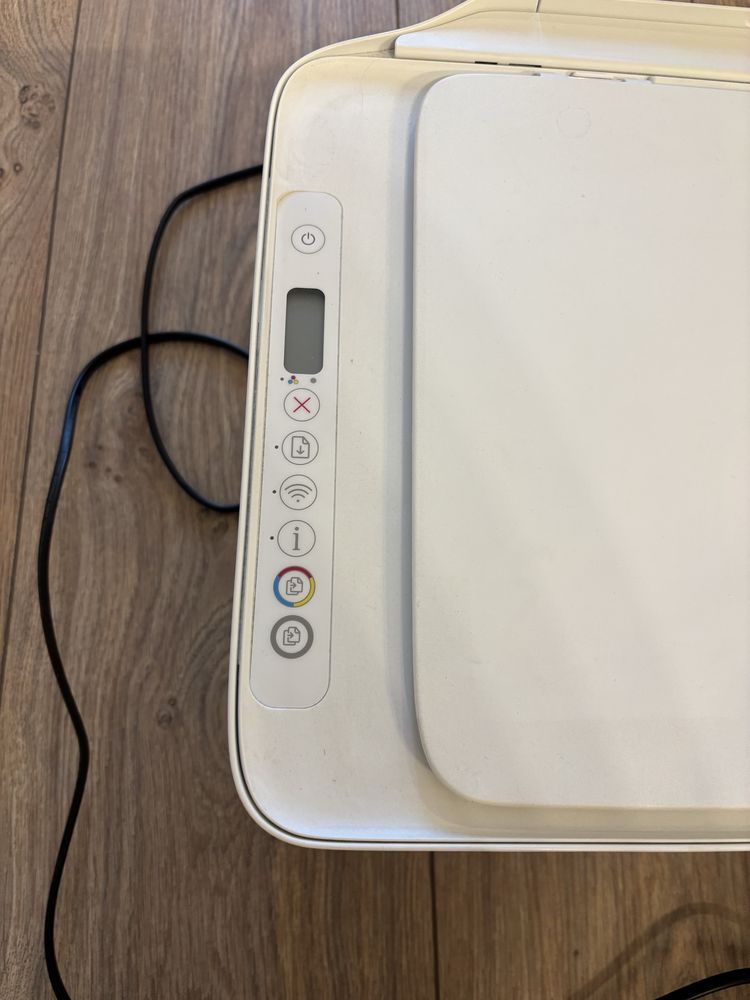 Мултифункционален принтер 3 в 1 HP Deskjet 2710