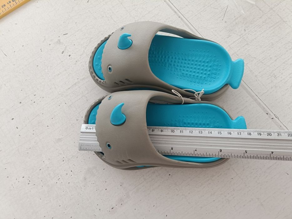 Slapi rechini mărime 27