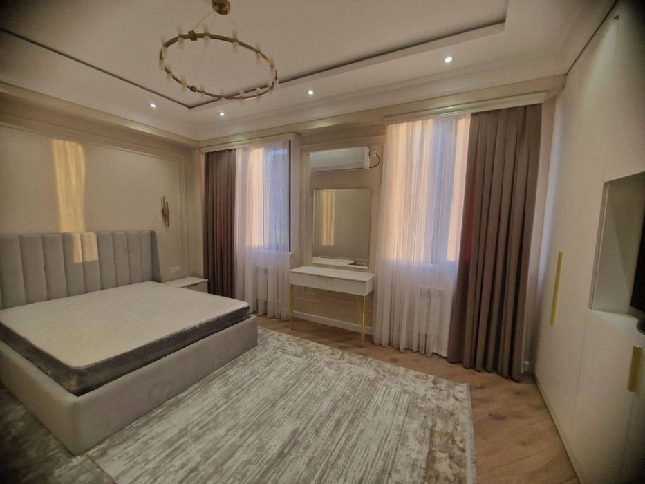 Продается Новостройка Квартира 3х комнатная  Ориентир: ЖК “Via Port”