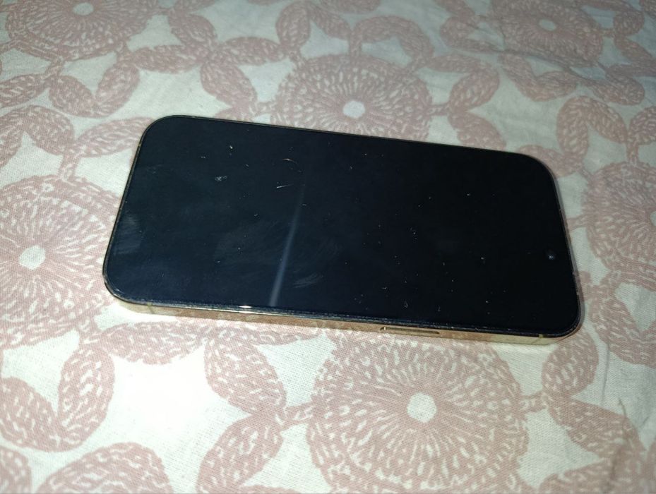 Продам айфон,14 про