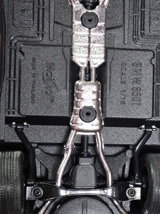 Macheta Auto 1/18 Maisto BMW 850i