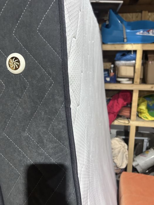 Saltea 160x200 in stare foarte buna