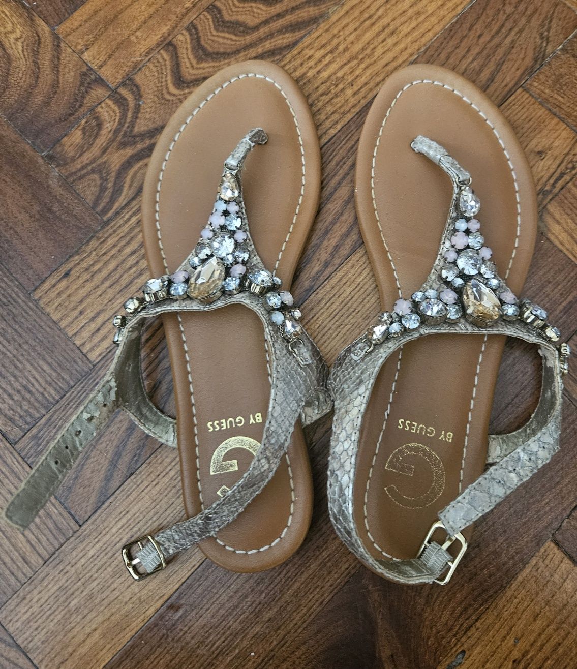 Дамски сандали Guess