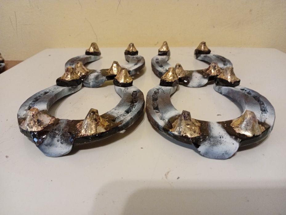 Potcoave Pe comandă orice dimensiune