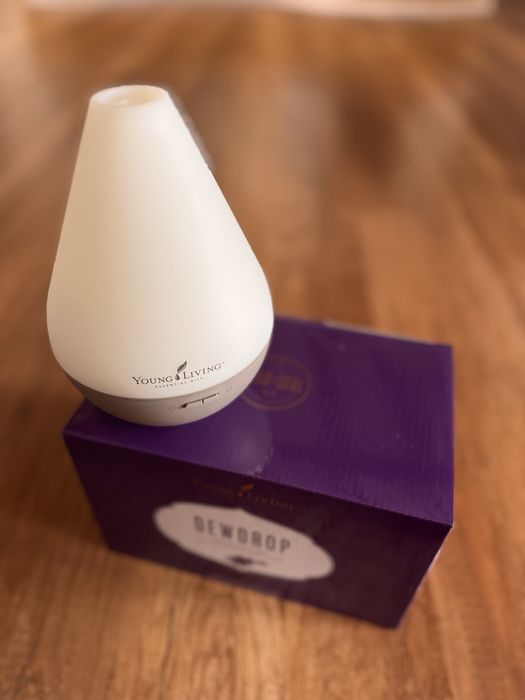 Vand difuzor diffuzer difuzer marca Young Living Dewdrop