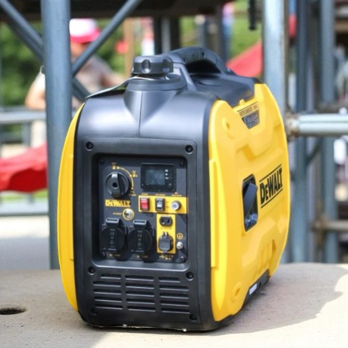 DeWALT Генератор - Бензинов / Инверторен /