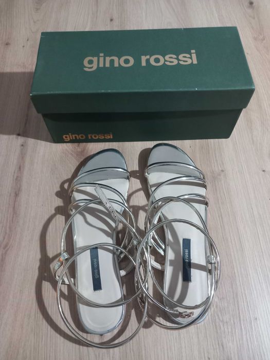 Дамски сандали Gino Rossi - естествена кожа