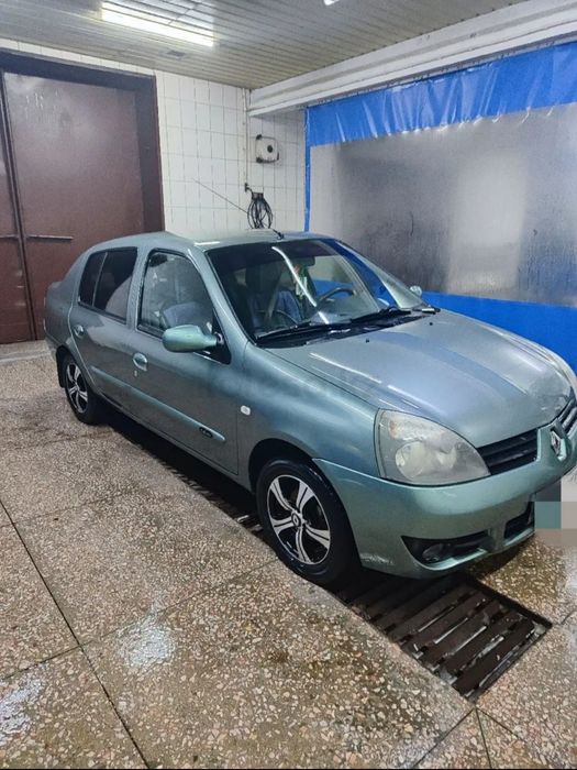 Renault Symbol автомобиль Рено автомат 1,4