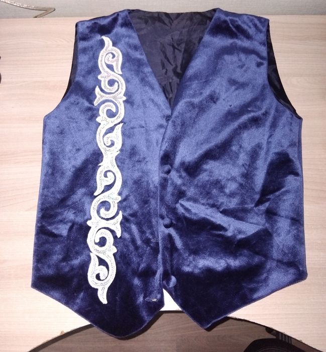 Национальный жилет