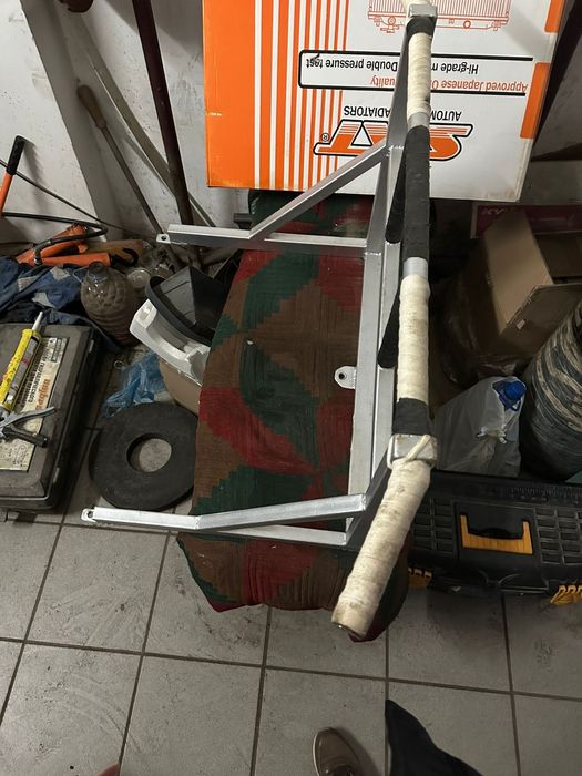 Продам турник хороший