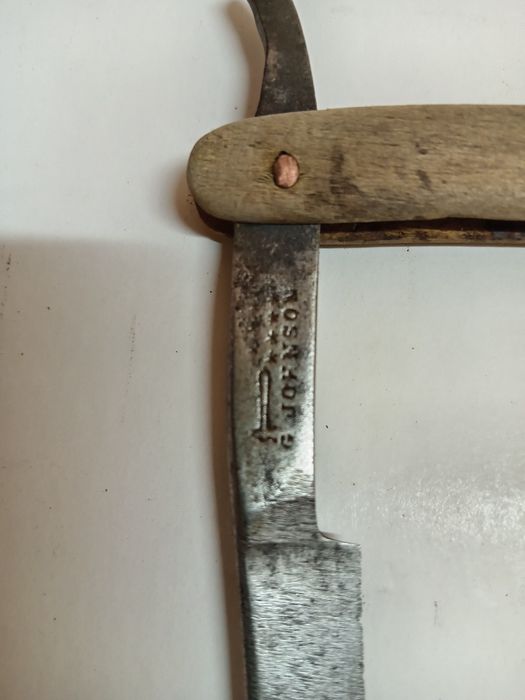 Brici vechi cu stanta