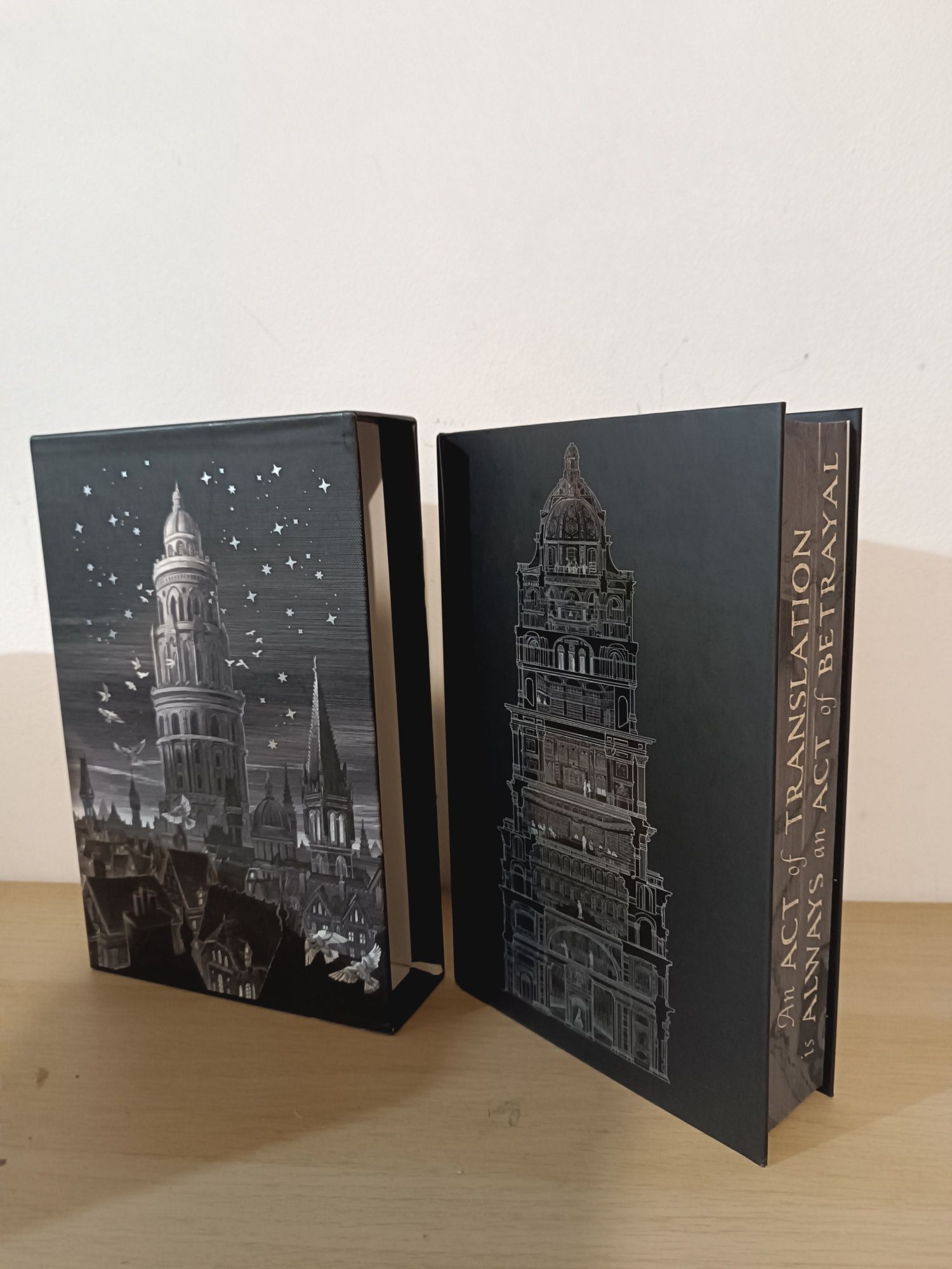 Babel Illumicrate Exclusive издание Вавилон Р.Ф.Куанг Лимитирано