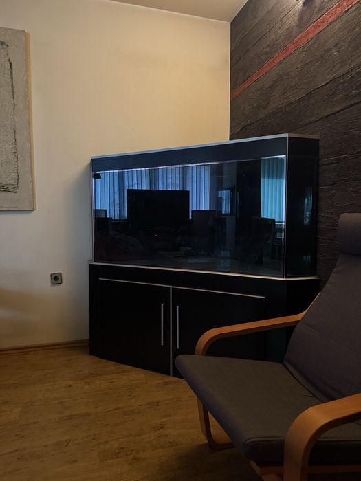 Ъглов Аквариум 600литра