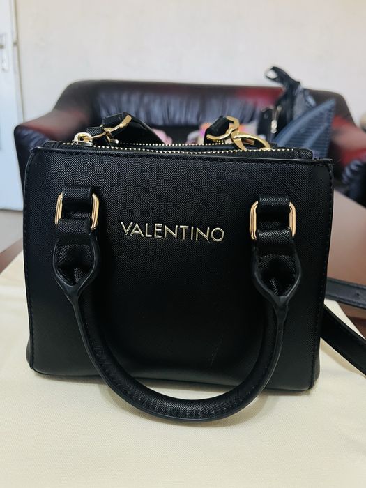 Черна чанта Valentino