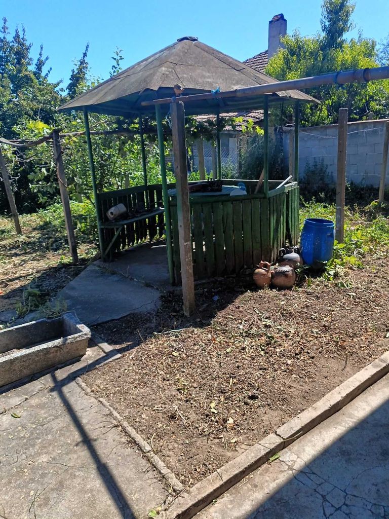 Продава се Къща в с. Осенец, Област Разград - 70 кв.м за 219 €/кв.м - Снимка #11