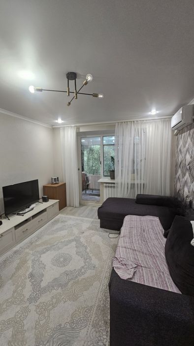 Продается уютная 2х комн в старом центре