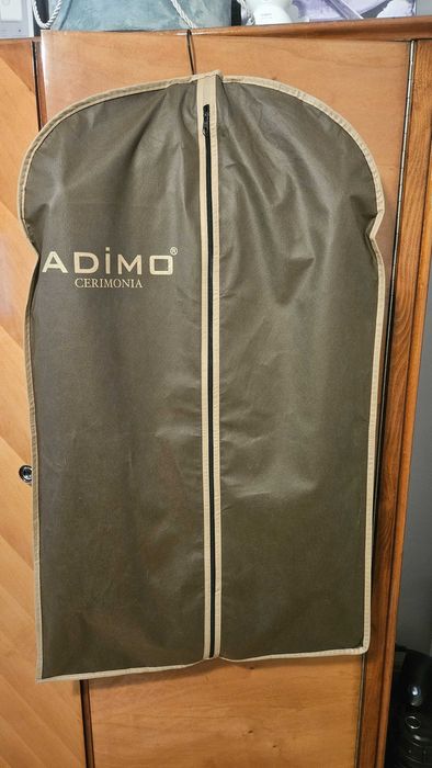Costum de nuntă, mire, ca nou, redus de la 2400 lei