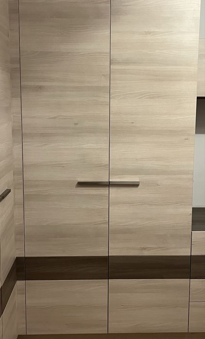 продавам модулен гардероб