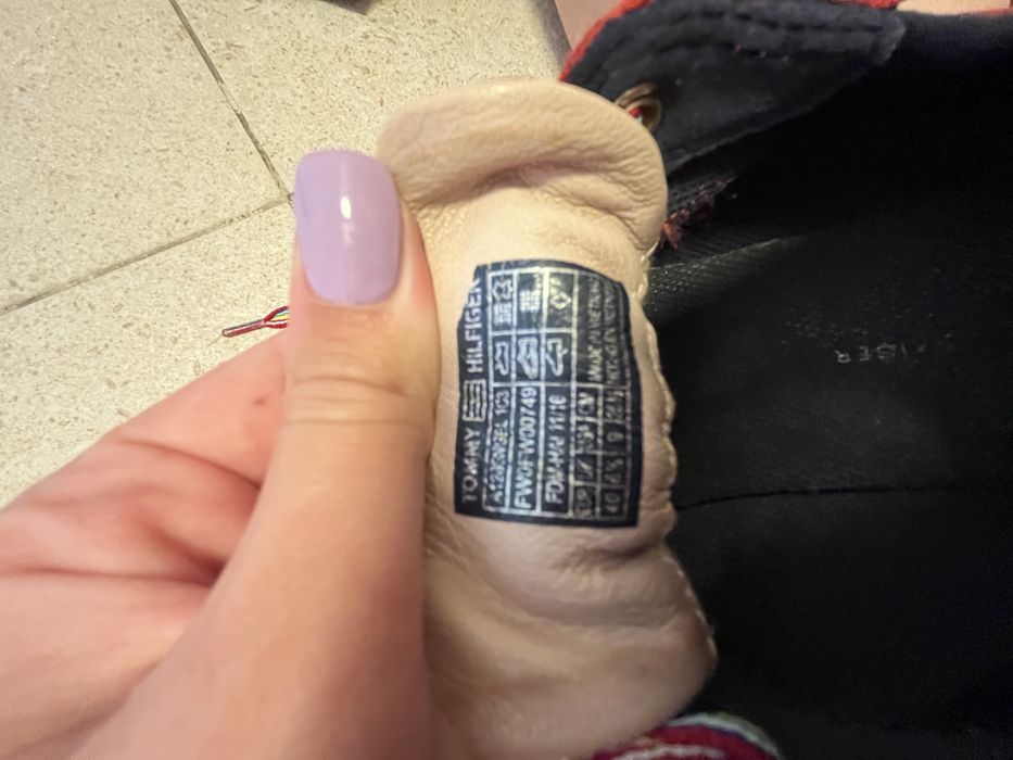 Adidasi Tommy Hilfiger