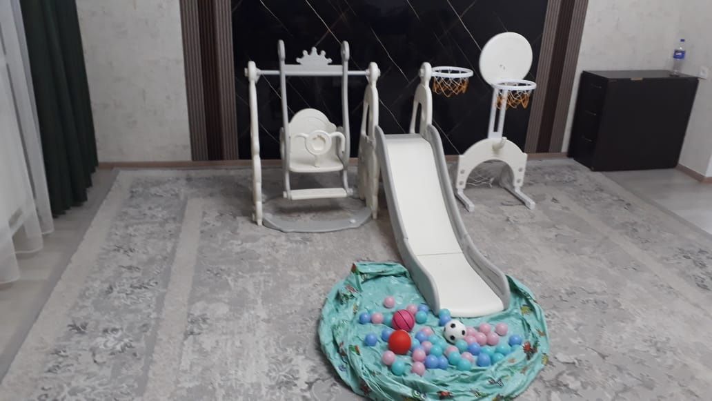 Продам детскую игравую горку