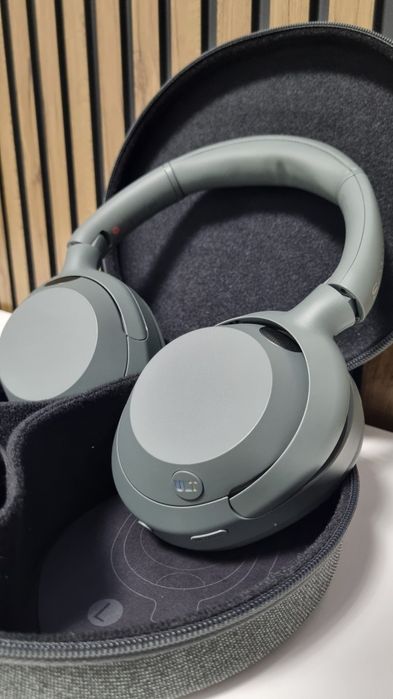 Casti Sony ULT WEAR over-the-ear