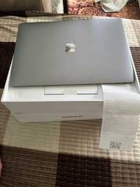 Macbook air 256g