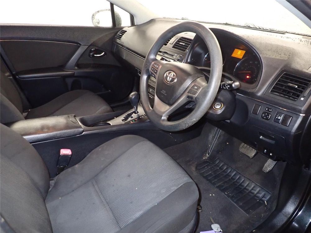 НА ЧАСТИ Toyota Avensis Т27 2011 1.8 Valvematic 147к.с