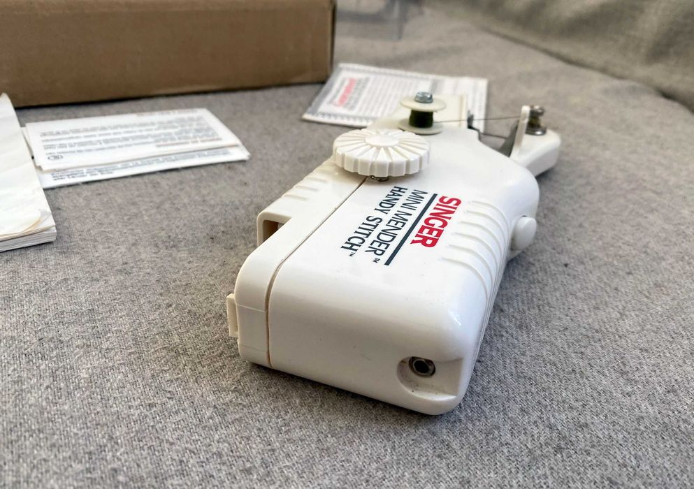 Singer Mini Mender Handy Stitch CEX300KN – aparat portabil cusut