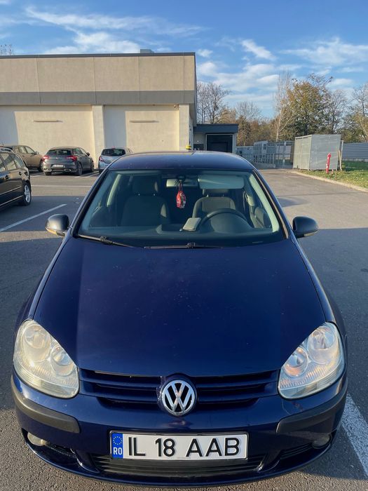 Vând GOLF 5 1.9 TDI