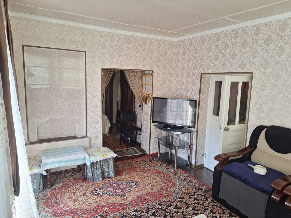 Уй сотилади Янгийул шахар Типаграфя олдида