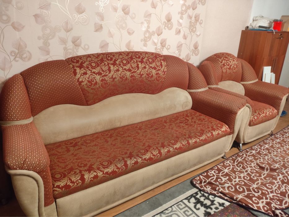 Диван, 2 кресло.