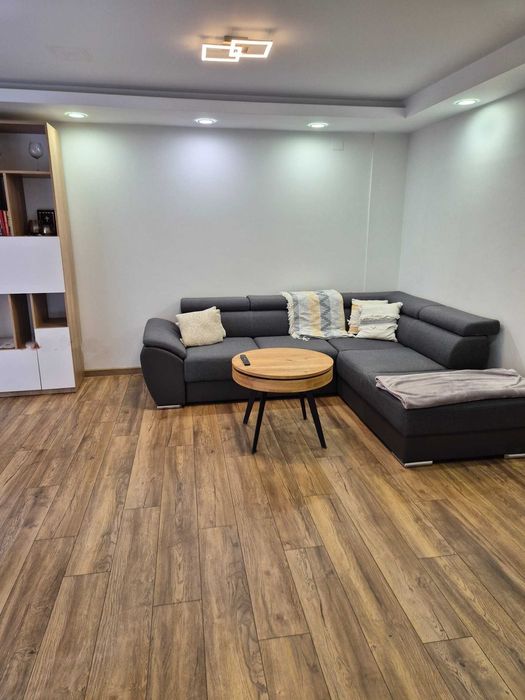 Продава се Тристаен апартамент в Стара Загора, Център - 88 кв.м за 1705 €/кв.м - Снимка #2