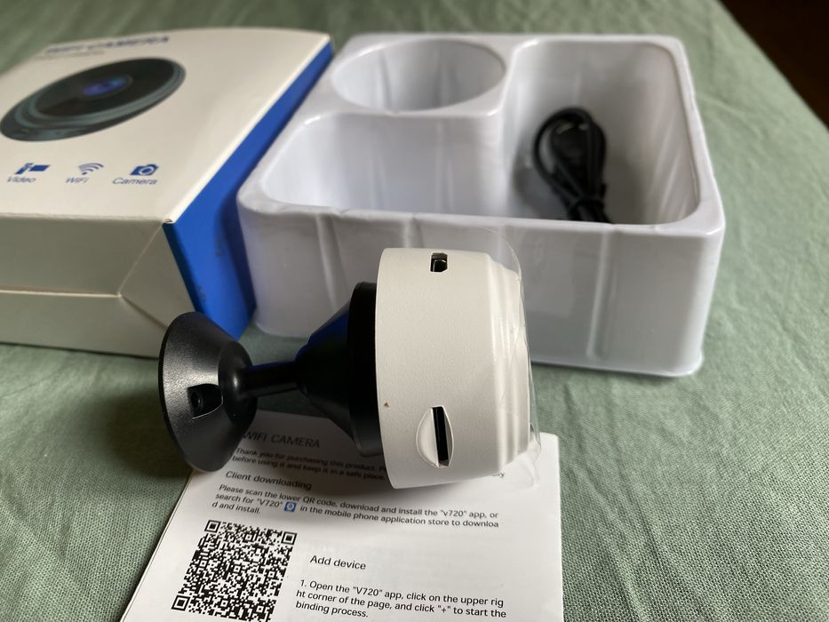 Camera wifi mini cu acumulator incorporat