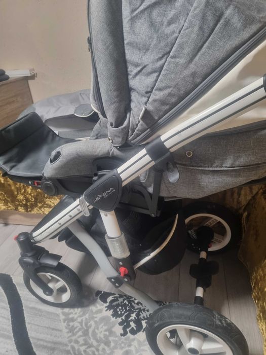 Бебешка количка  с кош за новородено!