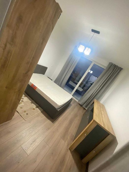 Vând apartament, strada Colinei, 3 camere