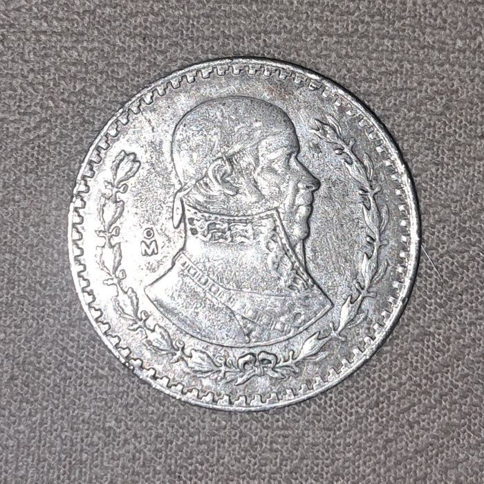 Moneda "UN PESO"  1964