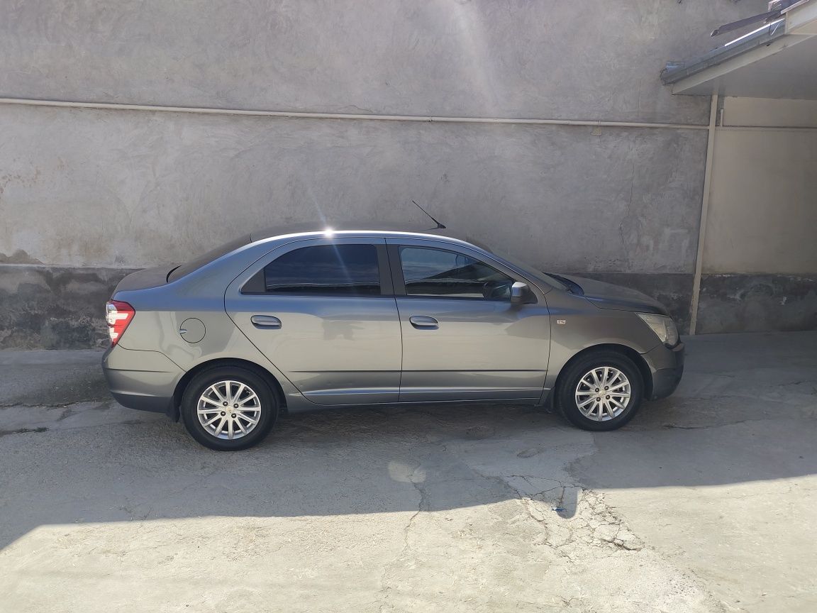 Cobolt 2015 , 163000 km yurgan , 2 ta detalda petno bor, metan 4 chi p