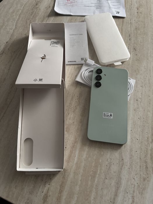 Нов Смартфон Galaxy A16 128GB