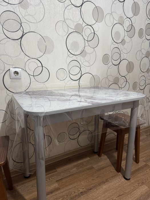 СРОЧНО! Продаю стол !