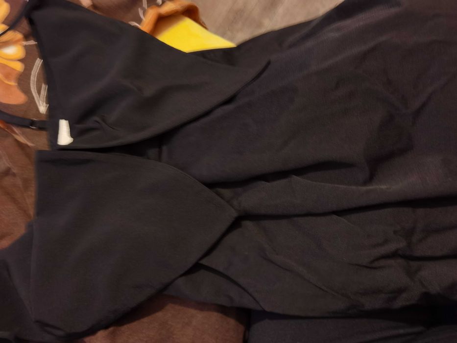 Стилна, официална елегантна черна рокля с презрамки H&M