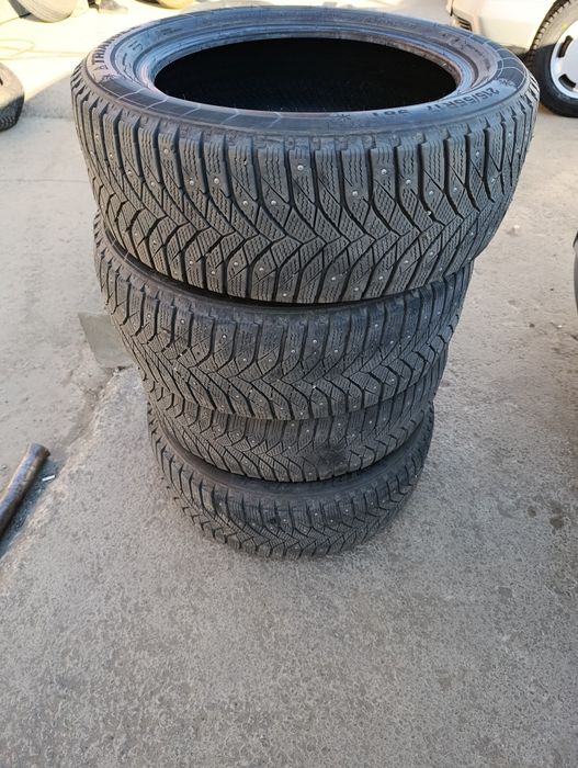 Резина Triangle Icelink 215/55/R17 бу