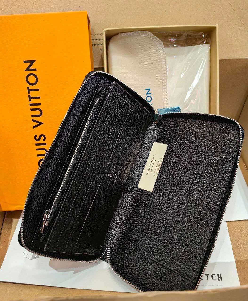 Портфейл LV N60003