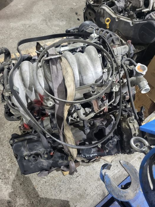 Двигатель для машины infinity FX45