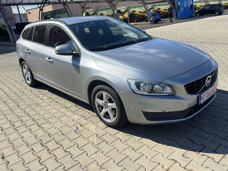 Volvo V60 - 2016 - 2.0 Diesel - 118CP