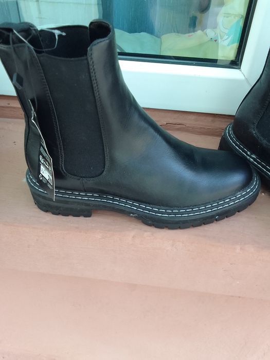 Vând ghete dama mărimea 39