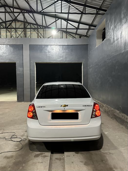 Lasetti avtomat yaxshi